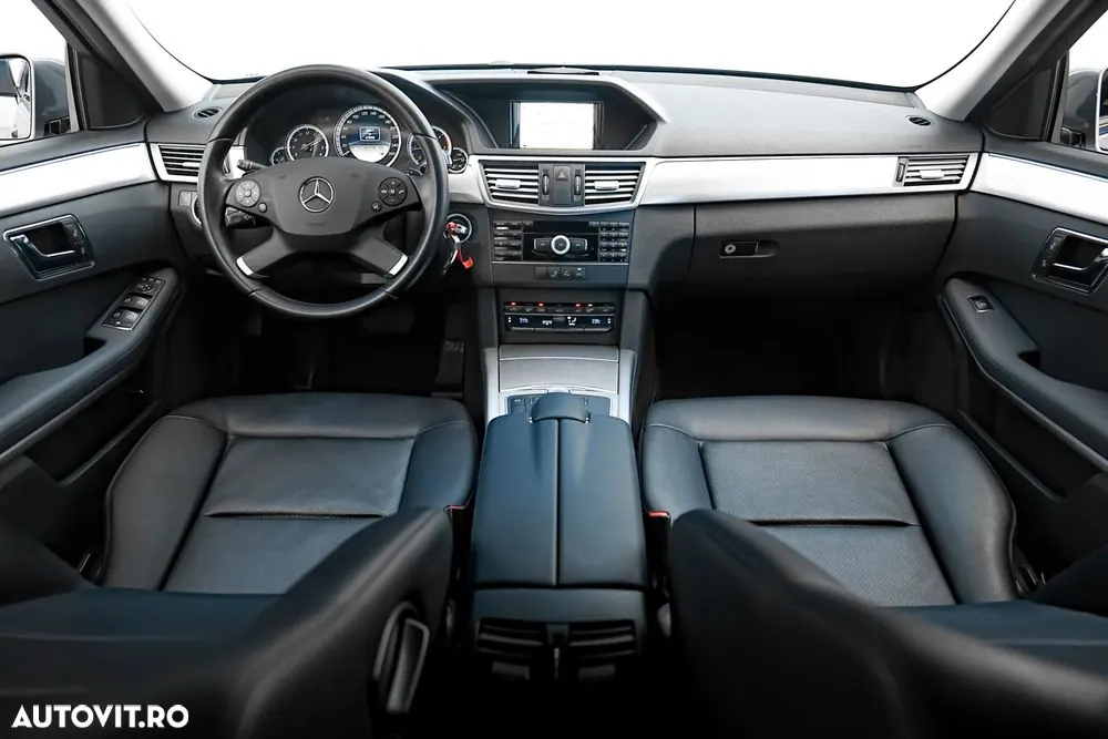 Mercedes-Benz E 2012 photo 5