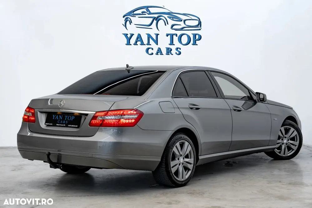 Mercedes-Benz E 2012 photo 3