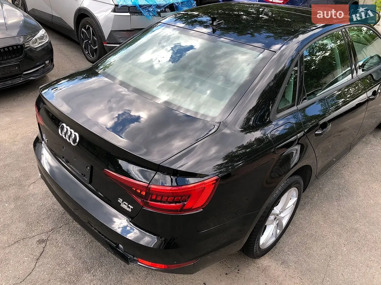 Audi A4 2017 photo 4
