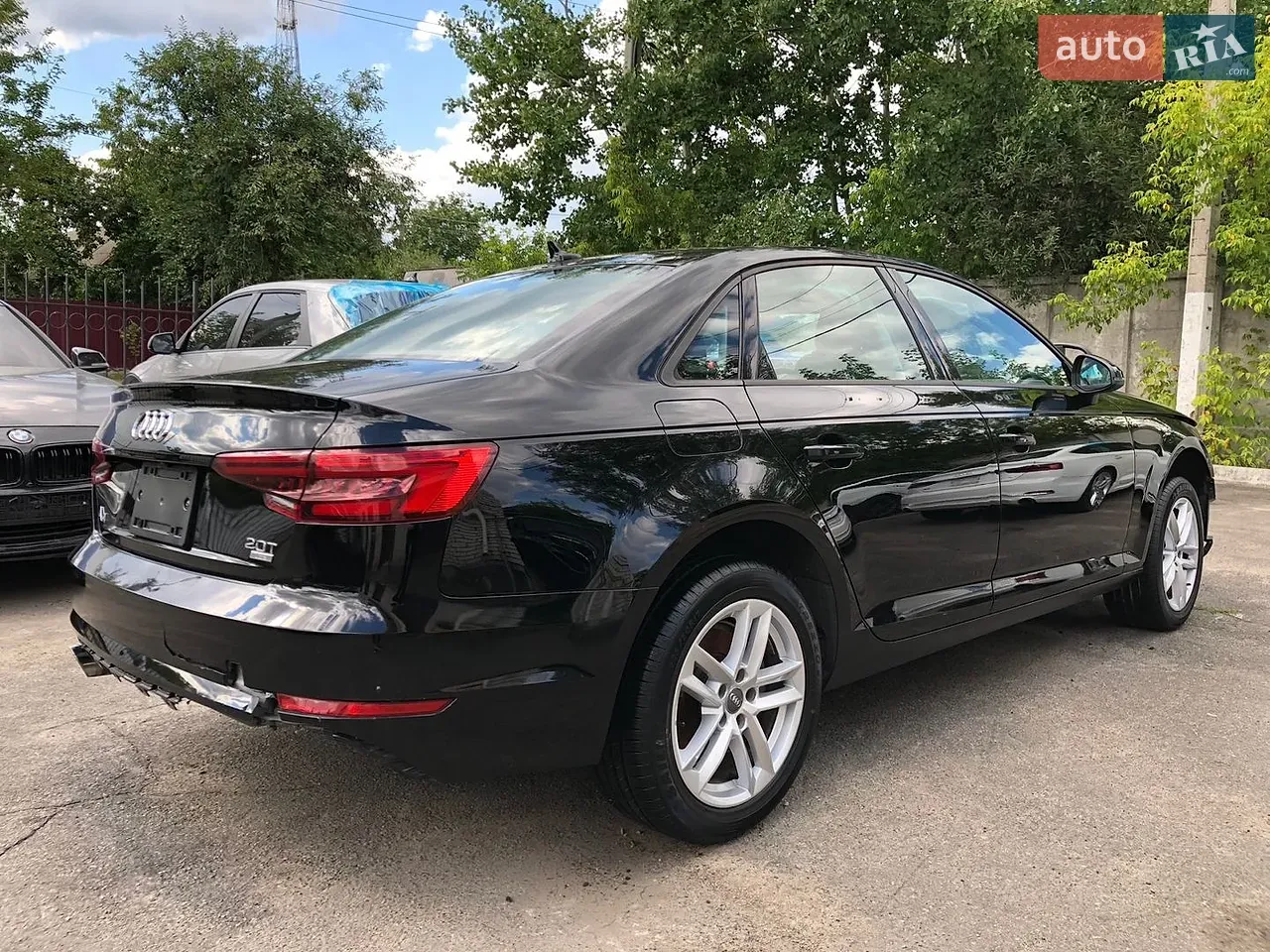 Audi A4 2017 photo 2