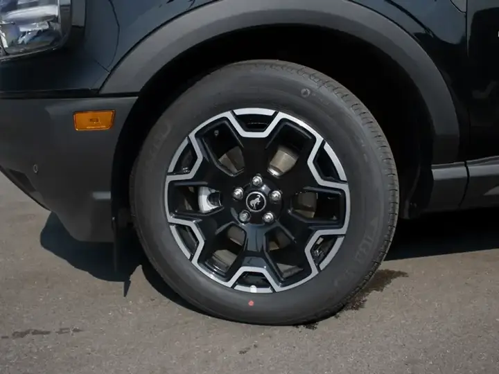 Ford Bronco Sport 2026 photo 2
