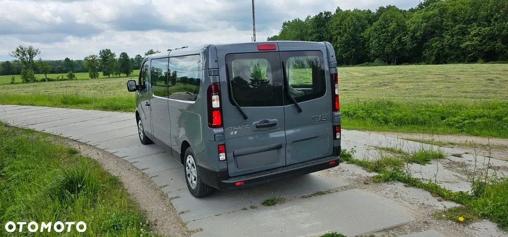 Renault Trafic 2023 photo 5