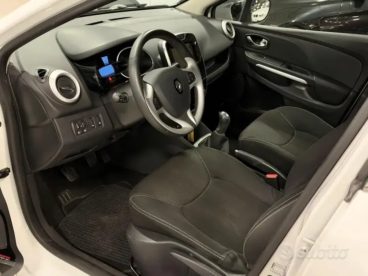 Renault Clio 2015 photo 3