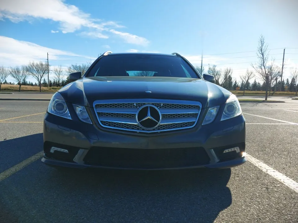 Mercedes-Benz E-Class 2011 photo 4