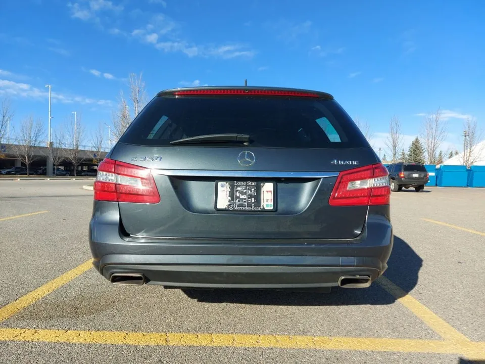 Mercedes-Benz E-Class 2011 photo 5