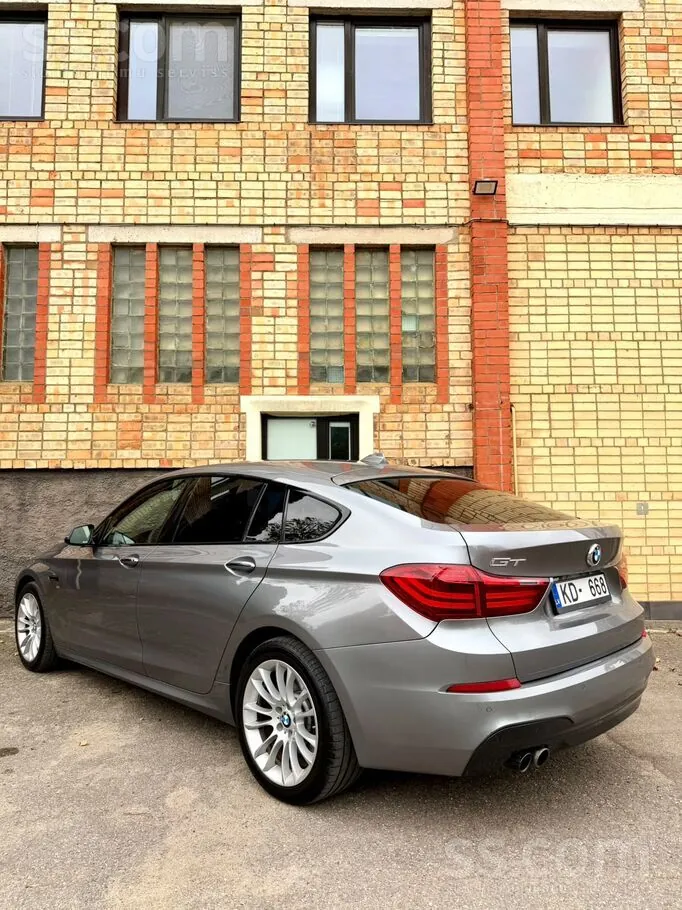 BMW 530 2015 photo 2