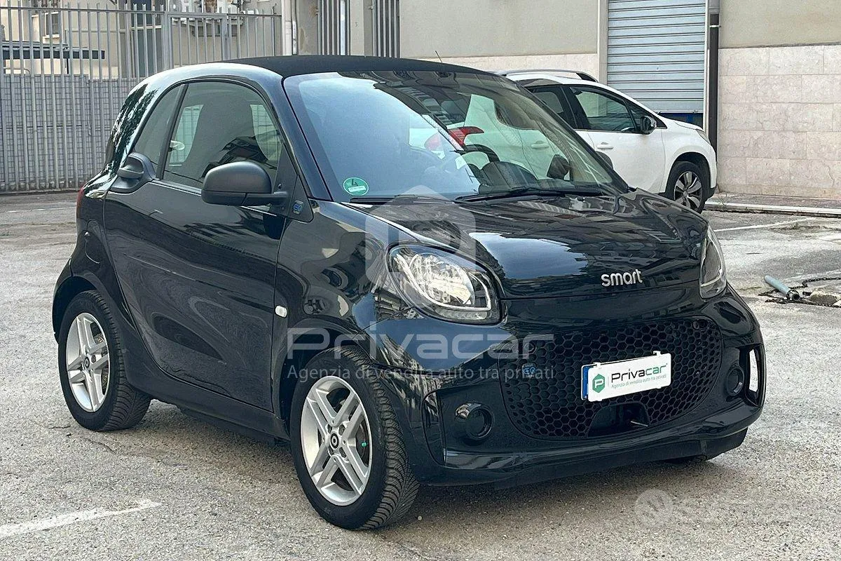 Smart Fortwo 2022 photo 3