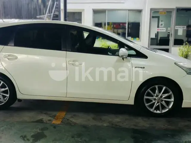 Toyota Prius 2012 photo 3