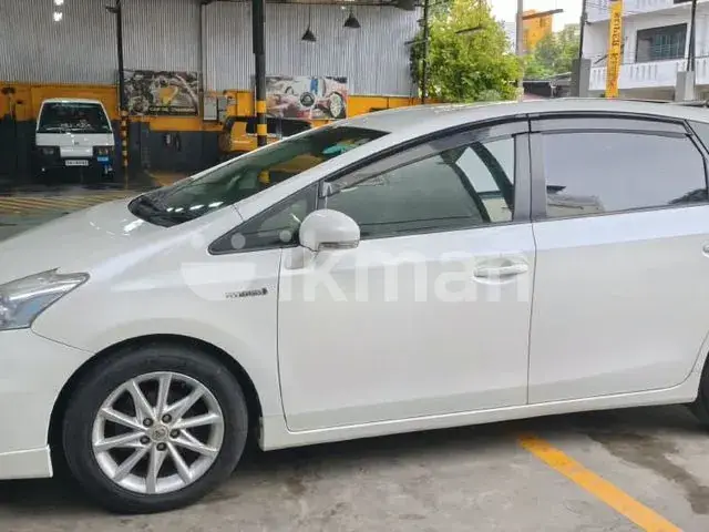 Toyota Prius 2012 photo 4