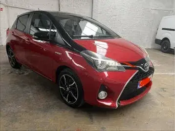 Toyota Yaris 2016 photo 2