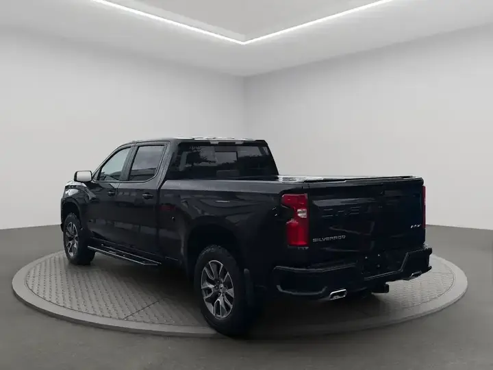 Chevrolet Silverado 1500 2020 photo 3