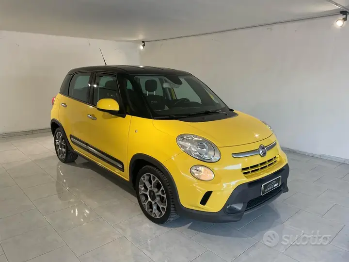 Fiat 500L 2013 photo 2