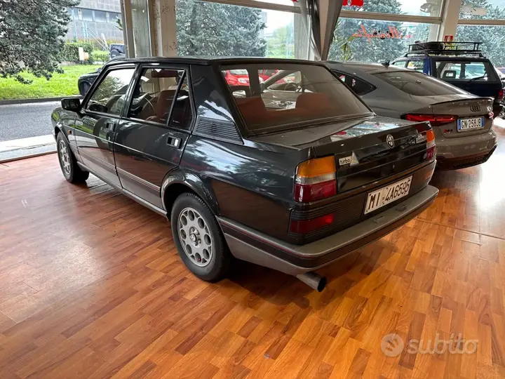 Alfa Romeo Giulietta 1986 photo 4