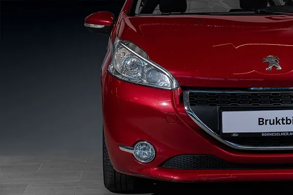 Peugeot 208 2013 photo 4
