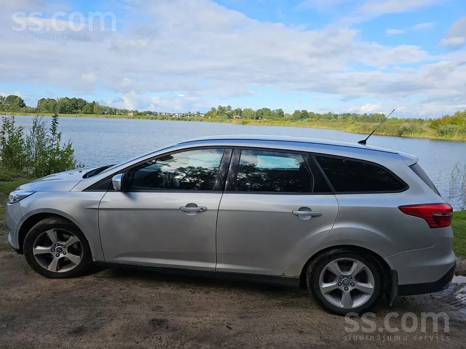 Ford Focus 2016 photo 2