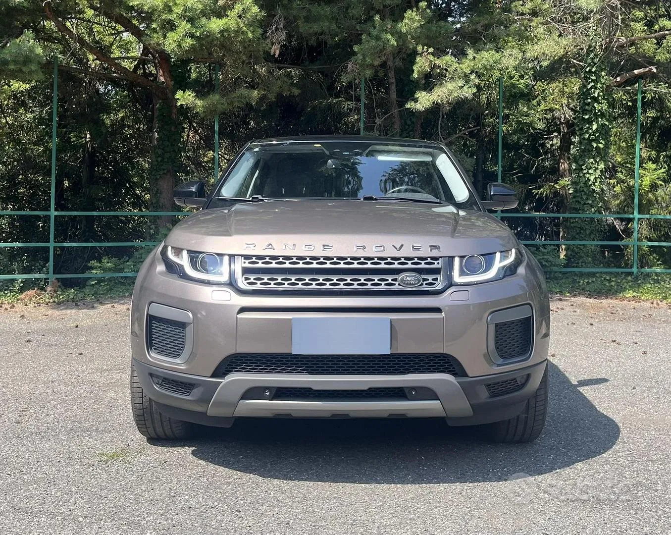 Land Rover Range Rover Evoque 2017 photo 2