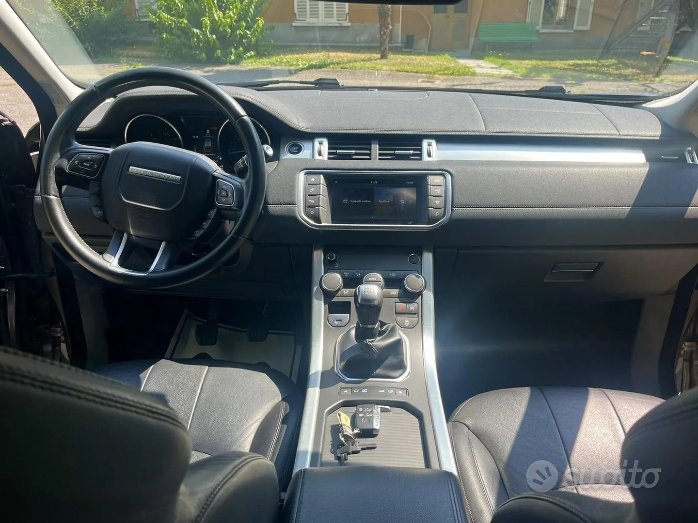 Land Rover Range Rover Evoque 2017 photo 5