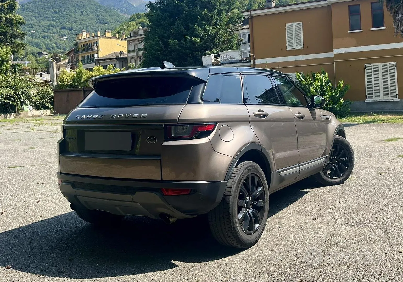 Land Rover Range Rover Evoque 2017 photo 3