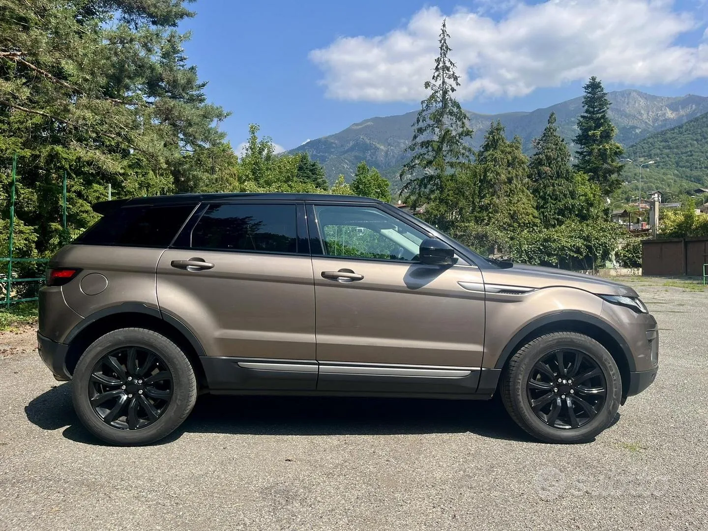 Land Rover Range Rover Evoque 2017 photo 4