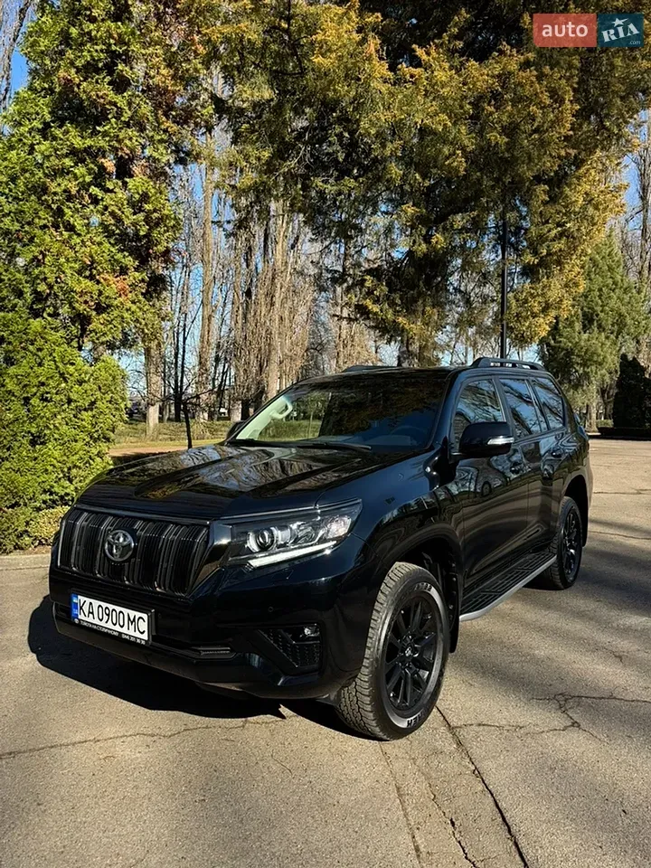 Toyota Land Cruiser Prado 2022 photo 2