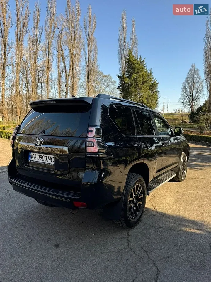 Toyota Land Cruiser Prado 2022 photo 4