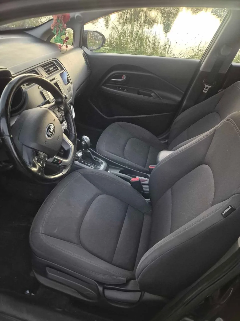Kia Rio 2015 photo 3