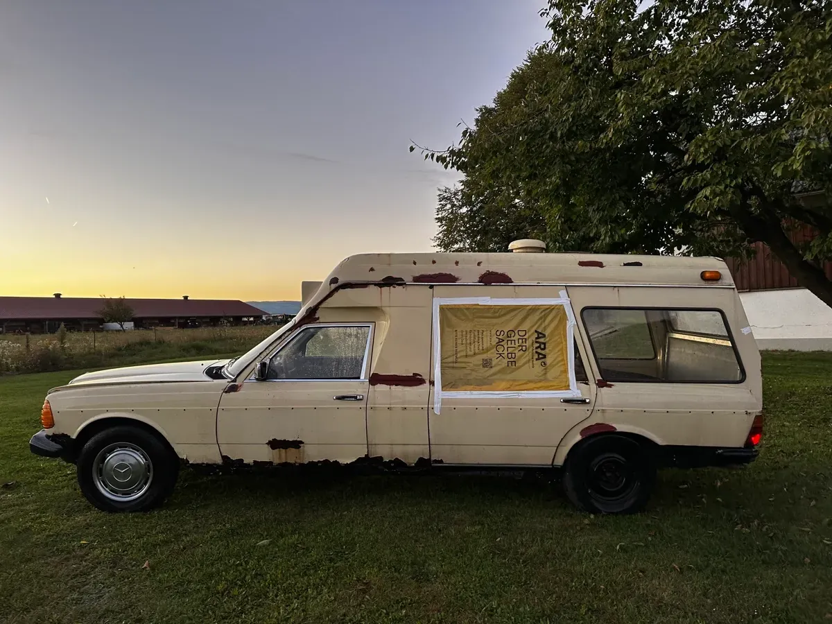 Mercedes-Benz 300D 1985 photo 2