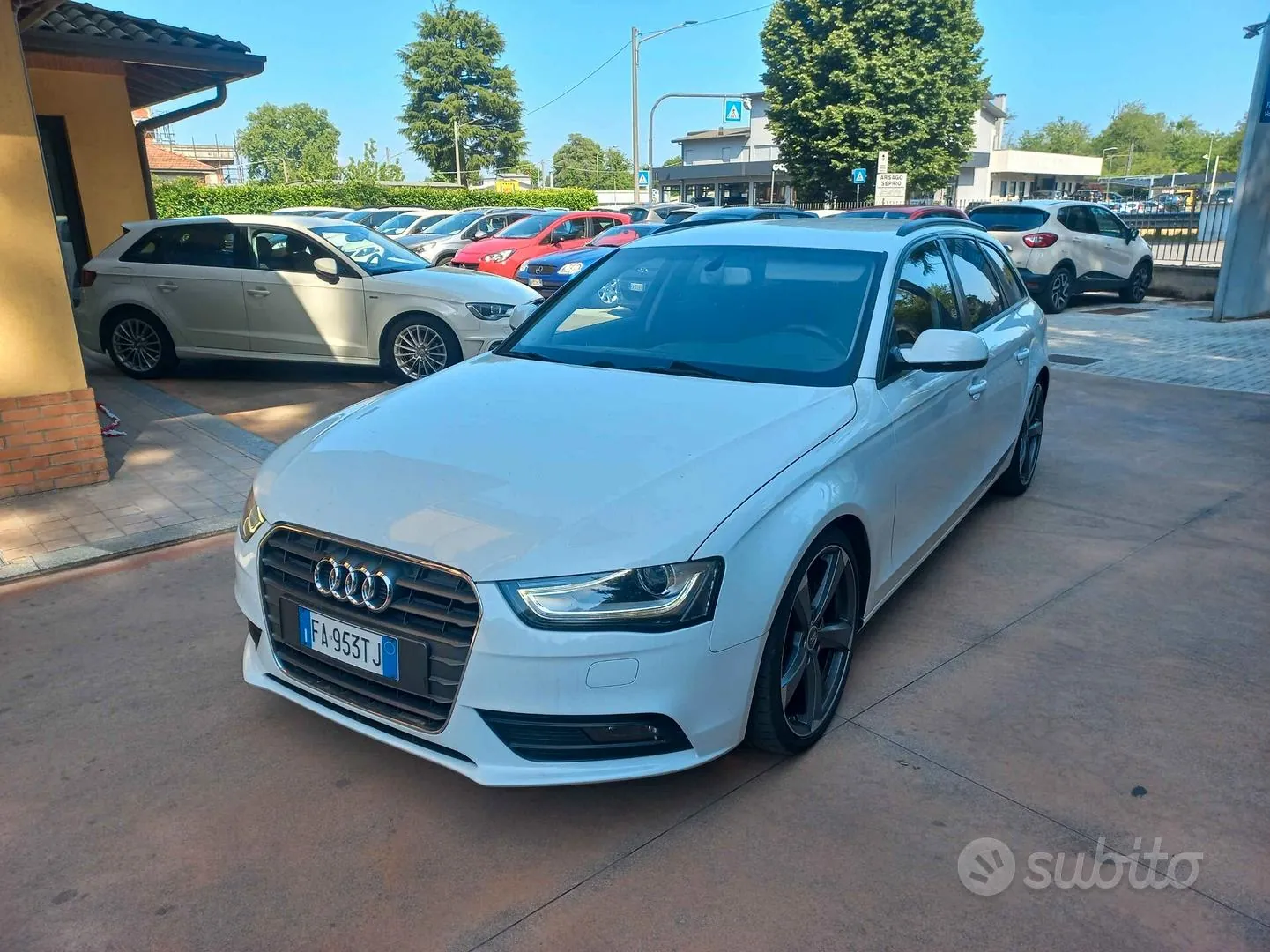 Audi A4 2015 photo 4