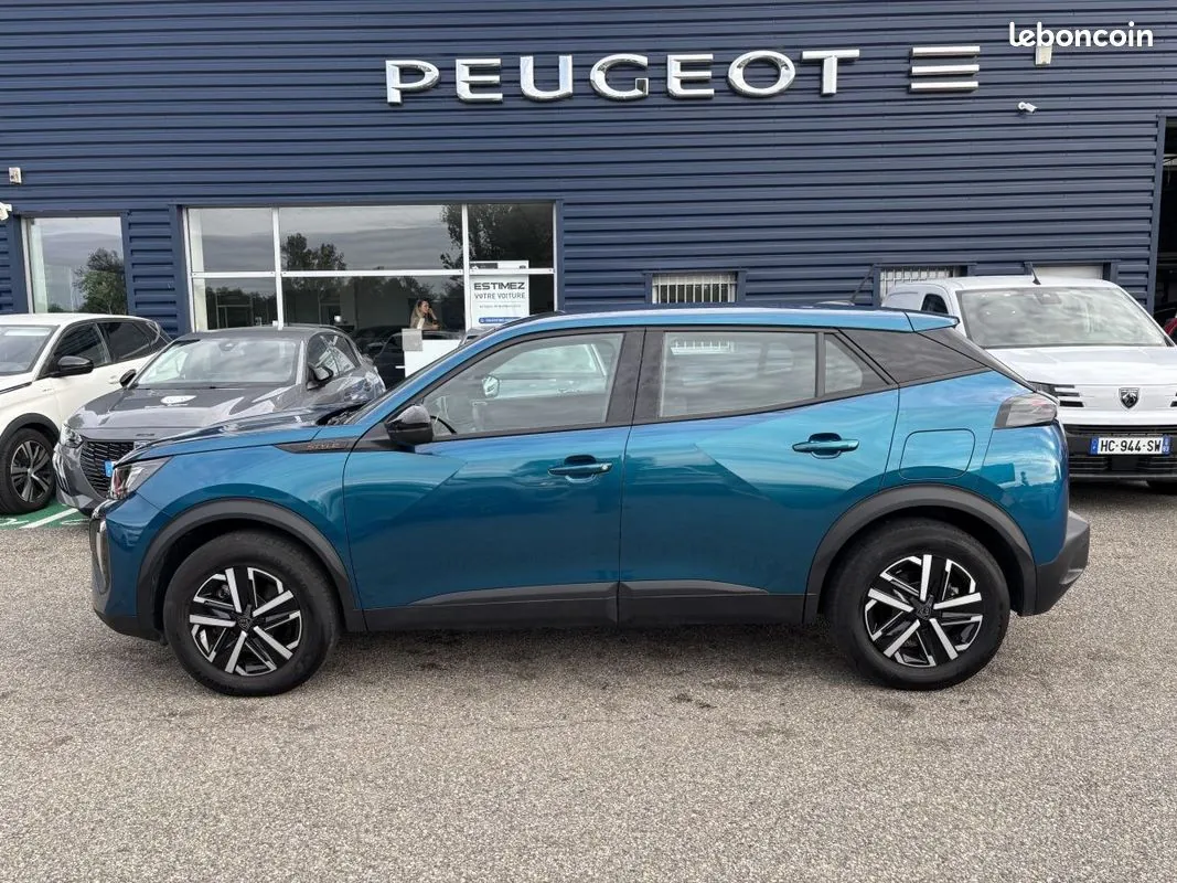 Peugeot E-2008