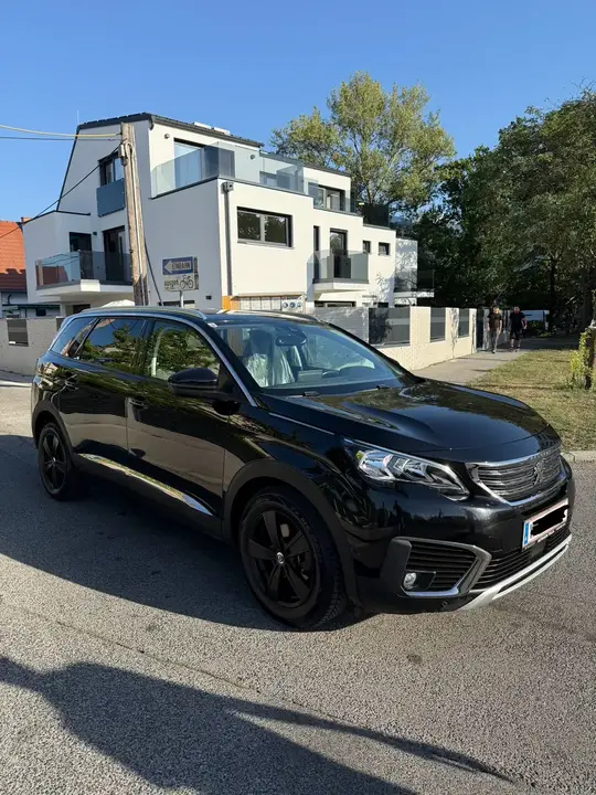 Peugeot 5008 2017 photo 2