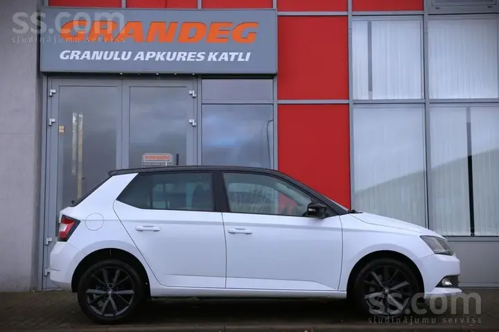 Skoda Fabia 2016 photo 3