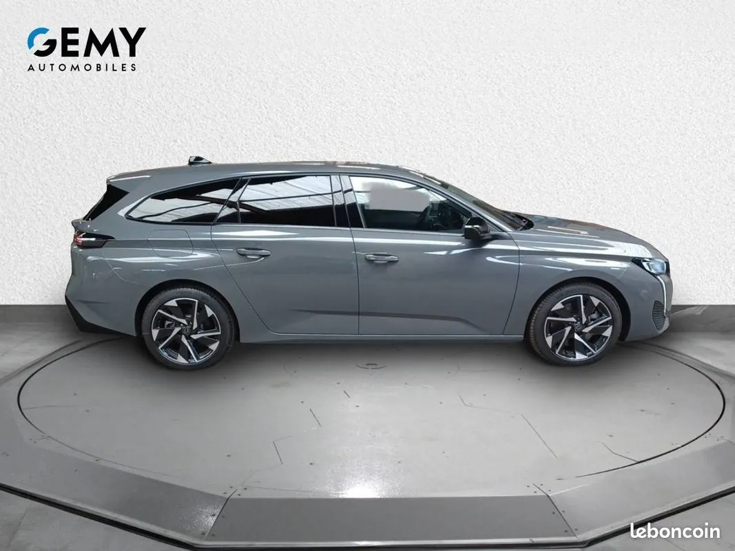 Peugeot 308 2025 photo 4