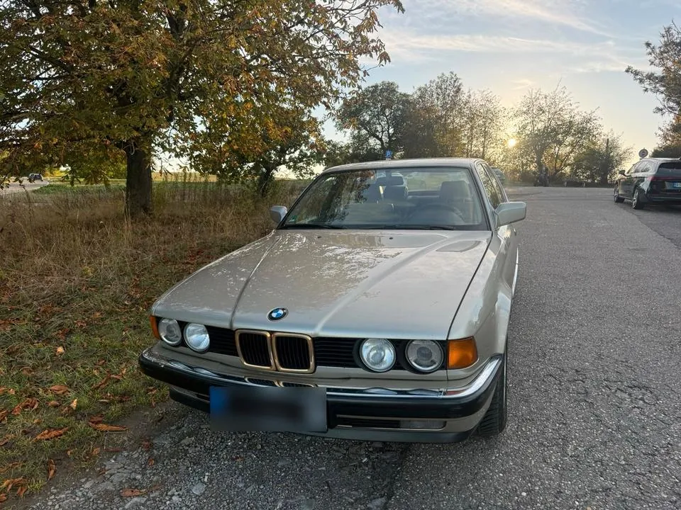 BMW 730I