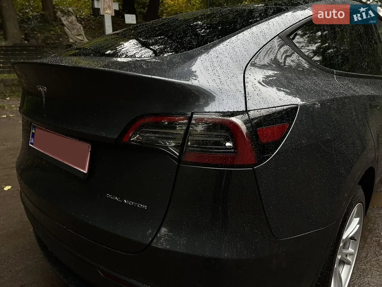 Tesla Model Y 2023 photo 4