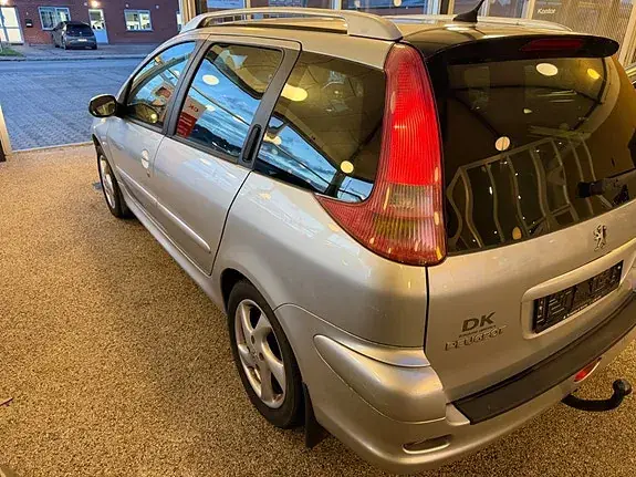 Peugeot 206 2006 photo 3
