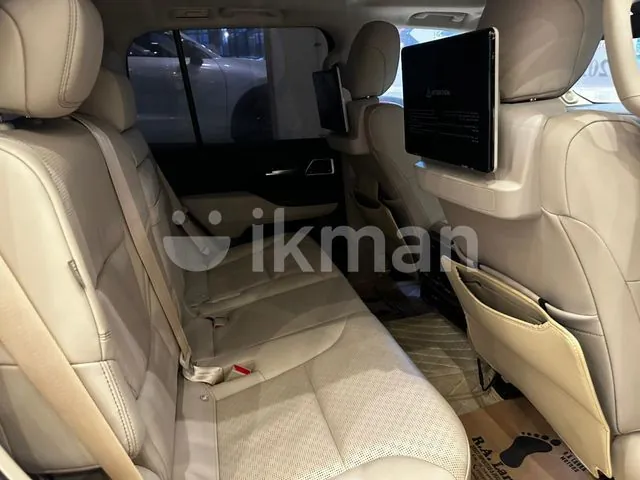 Toyota Land Cruiser 2023 photo 5
