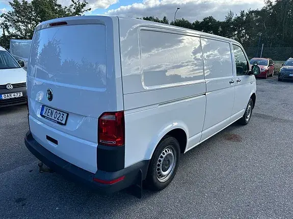 Volkswagen Transporter 2018 photo 4