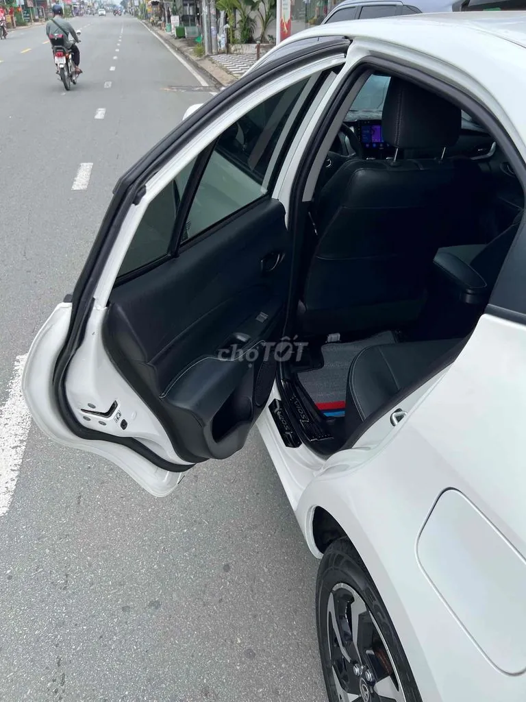 Toyota Vios 2024 photo 5