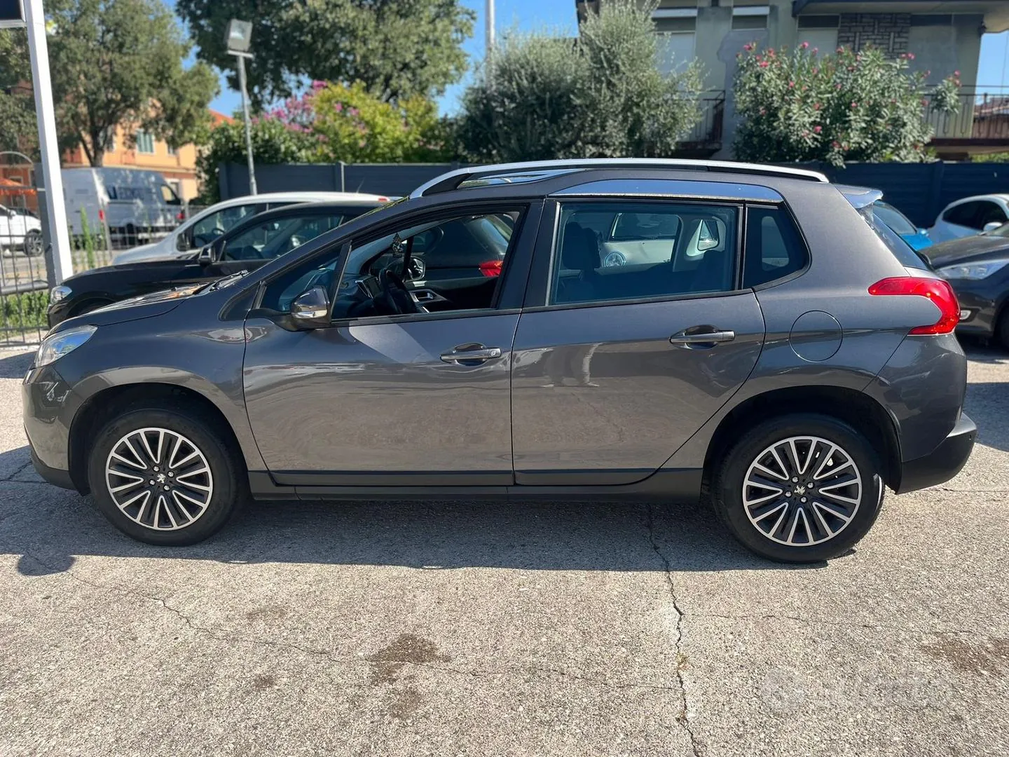 Peugeot 2008 2014 photo 4