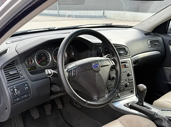 Volvo V70 2007 photo 4