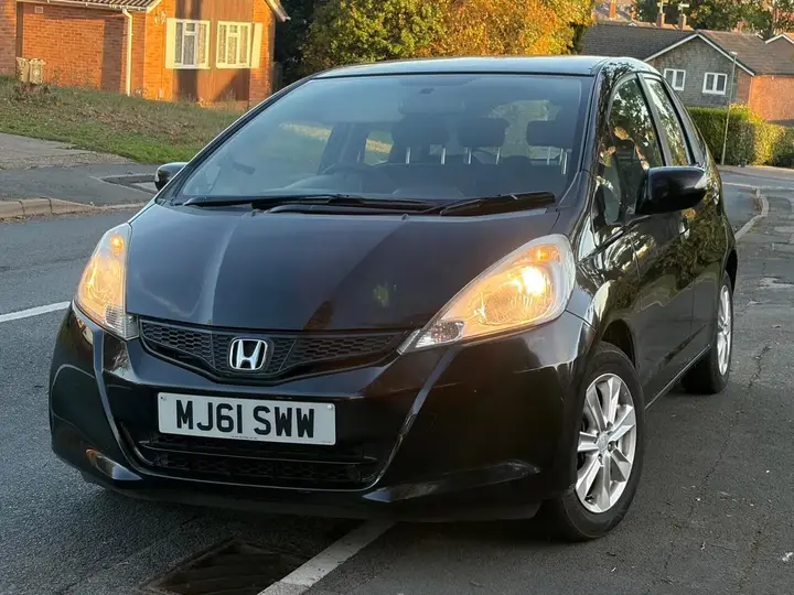 Honda Jazz 2011 photo 3