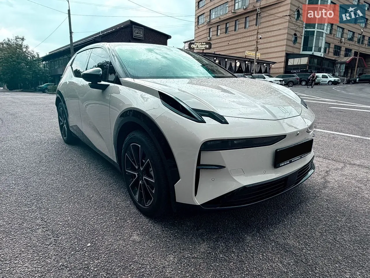 Zeekr X 2023 photo 2