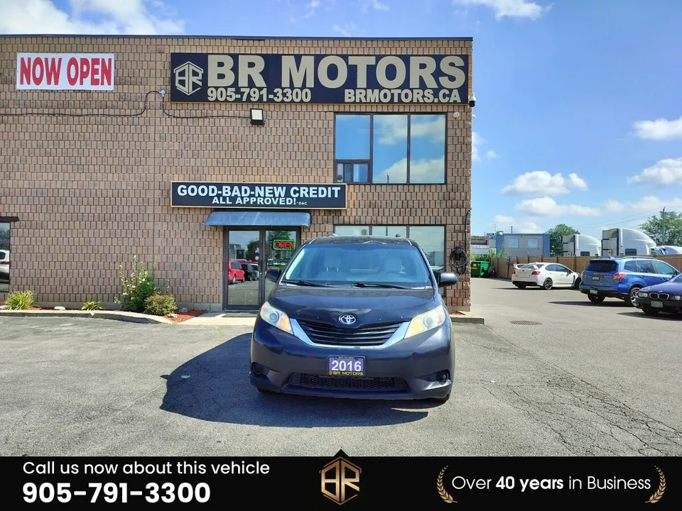 Toyota Sienna 2016 photo 2
