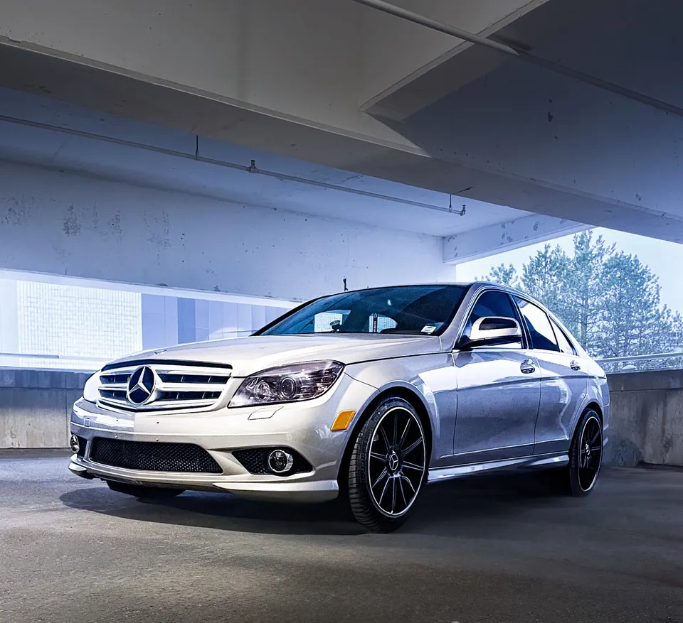 Mercedes-Benz C300