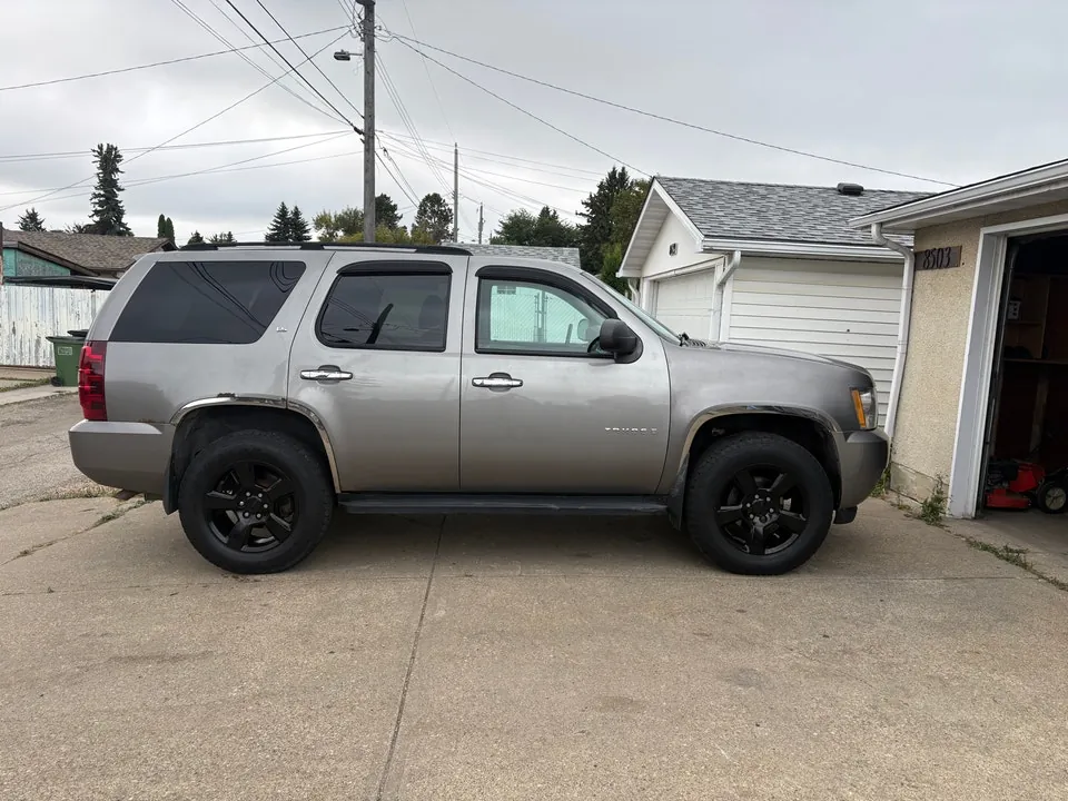 Chevrolet Tahoe 2007 photo 2