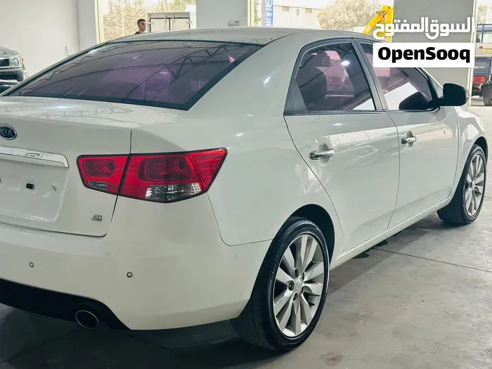 Kia Cerato 2010 photo 2