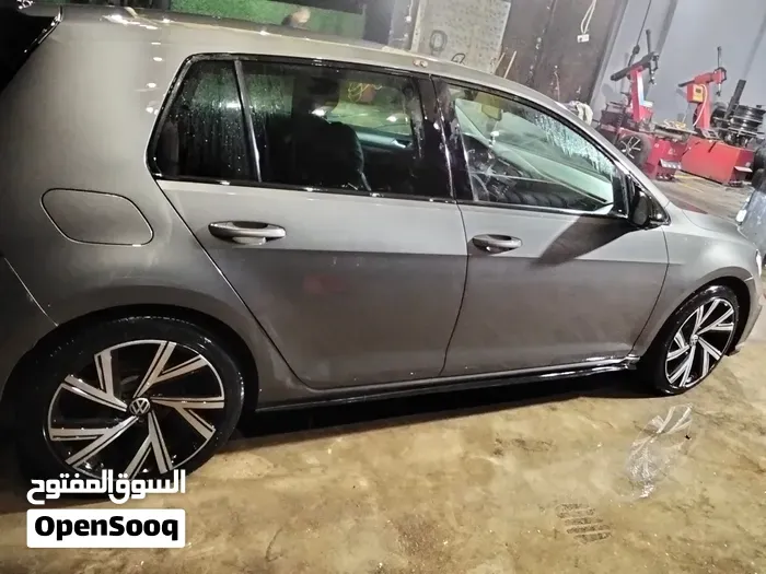 Volkswagen Golf 2012 photo 5