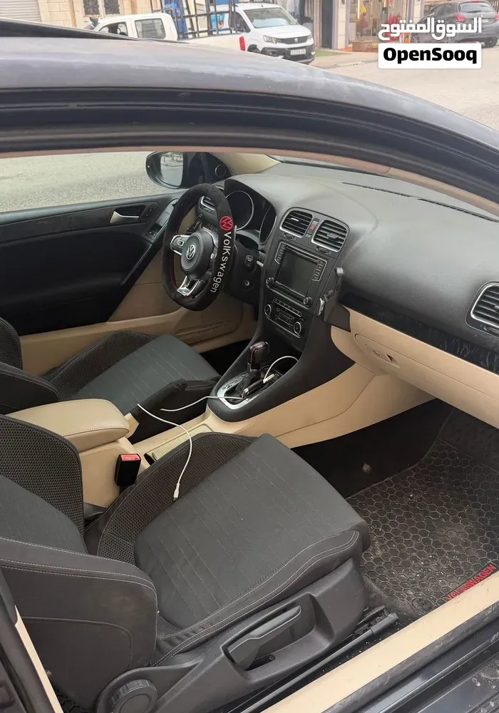 Volkswagen Golf 2012 photo 2