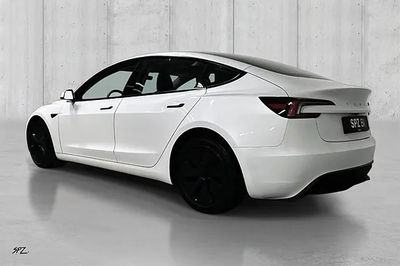 Tesla Model 3 2024 photo 5