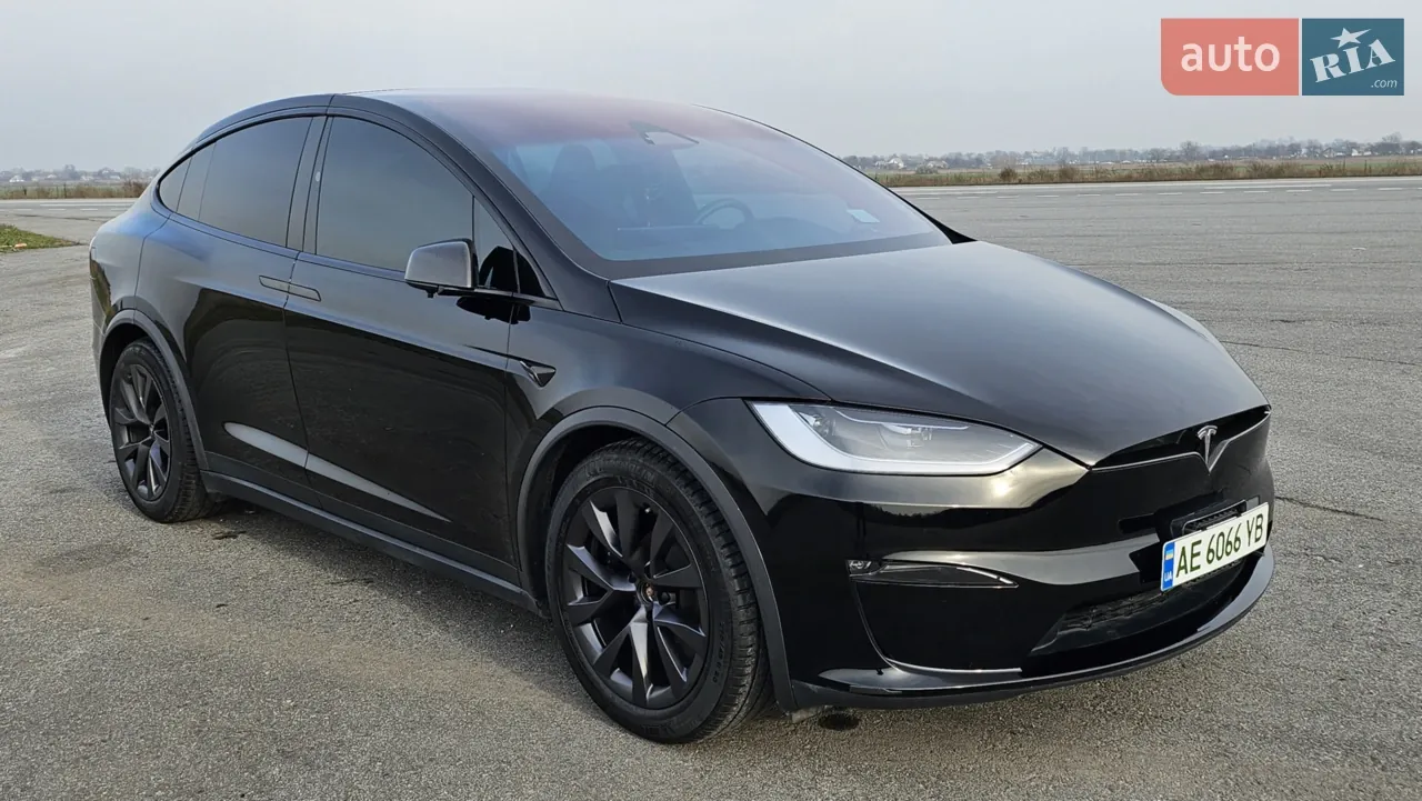 Tesla Model X 2023 photo 2